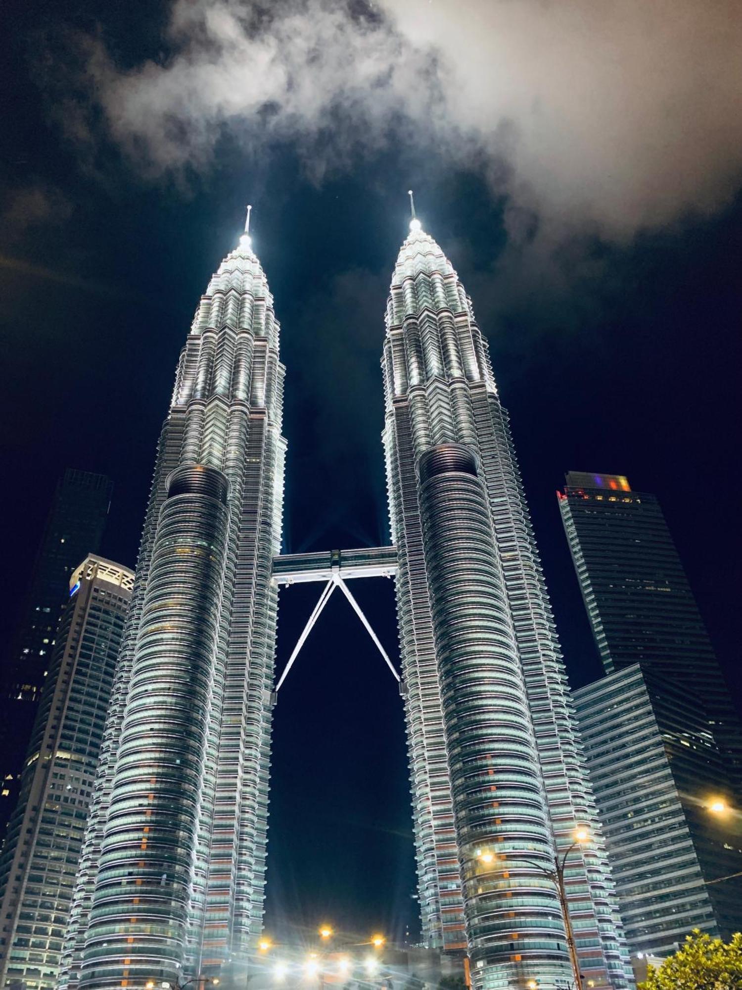 Scarletz Suites Klcc By Gc Luxury Suites Kuala Lumpur Buitenkant foto